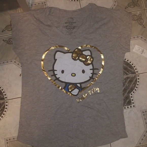 Hello Kitty Scoop Neck Tee XS NWT - Picture 4 of 7